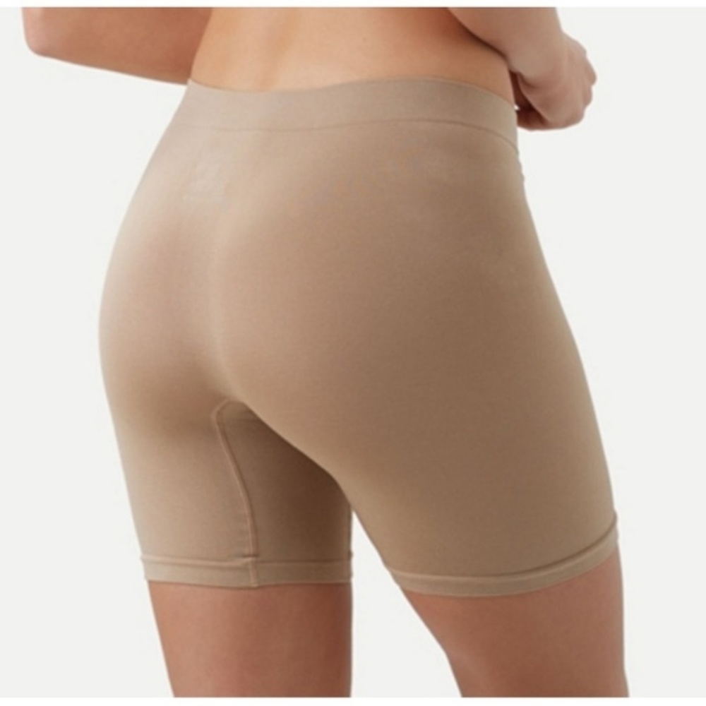Breezies~Set of 4~Seamless Long Leg Panties - Picture 3 of 4